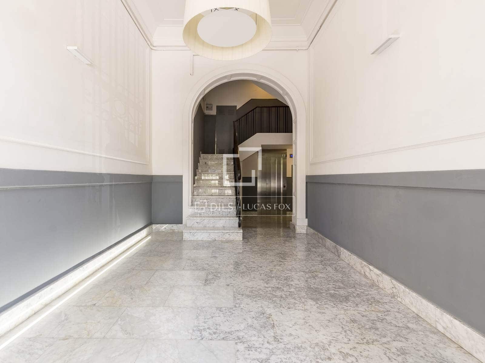 4 soveværelse Lejlighed til salg i Barcelona by - € 2.350.000 (Ref: 8676649)