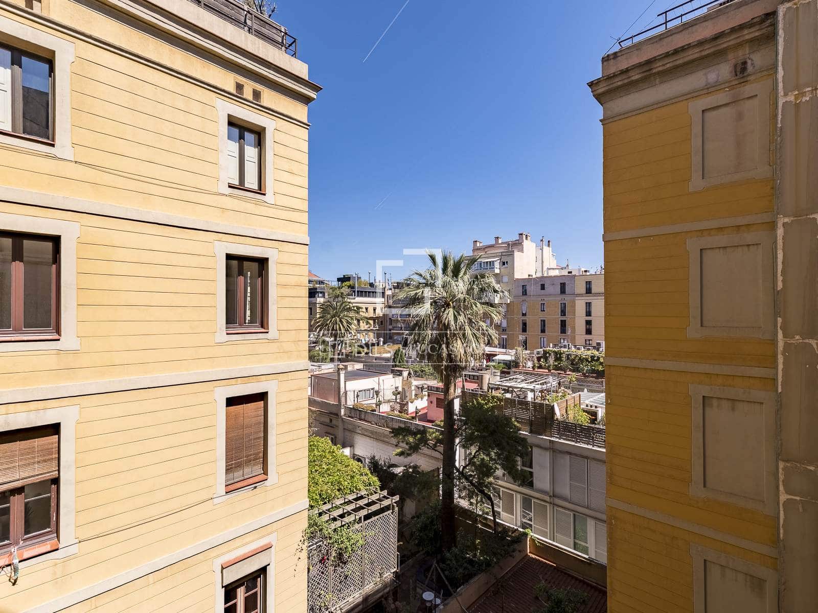 4 soveværelse Lejlighed til salg i Barcelona by - € 2.350.000 (Ref: 8676649)