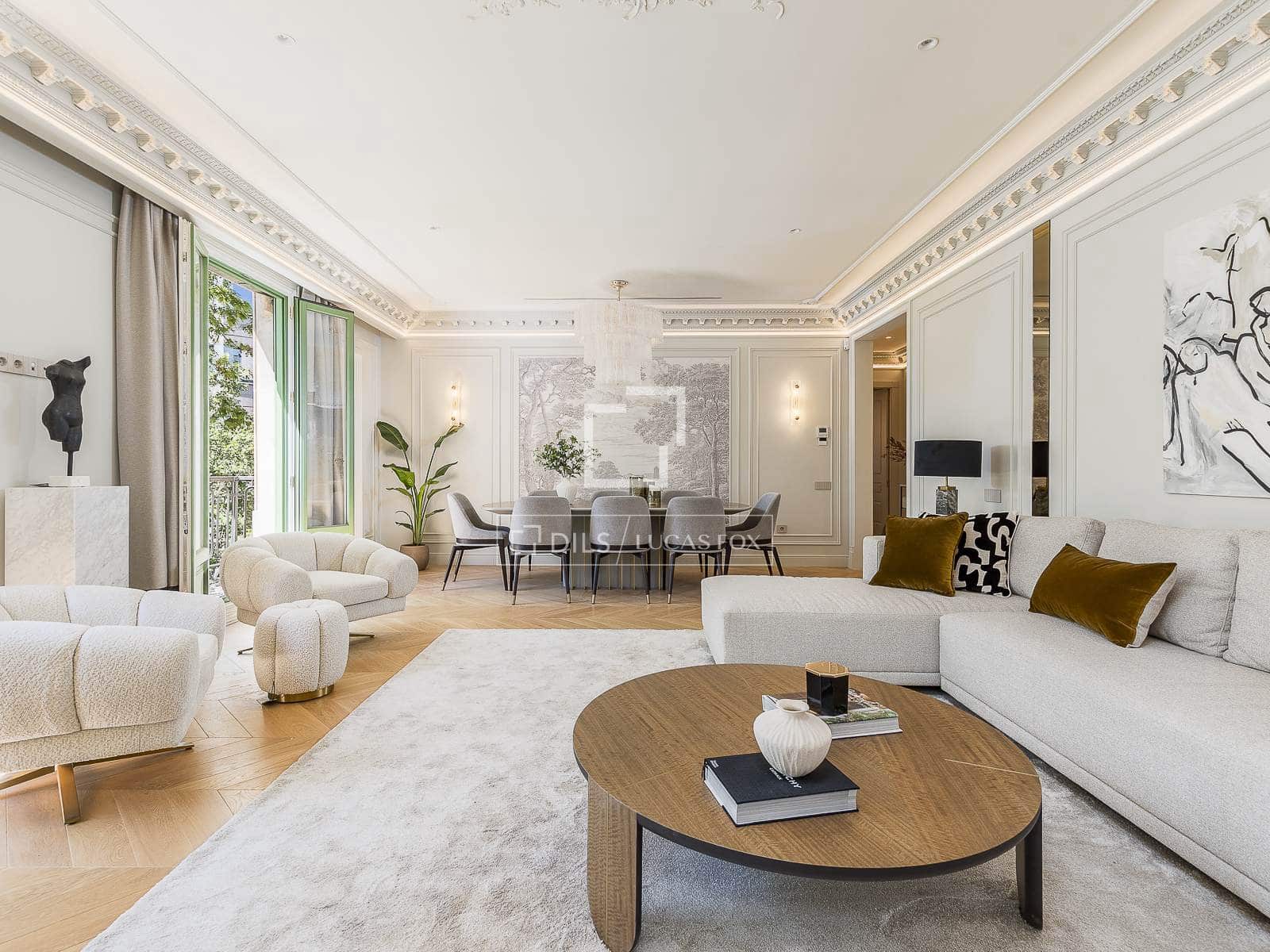 4 soveværelse Lejlighed til salg i Barcelona by - € 2.350.000 (Ref: 8676649)