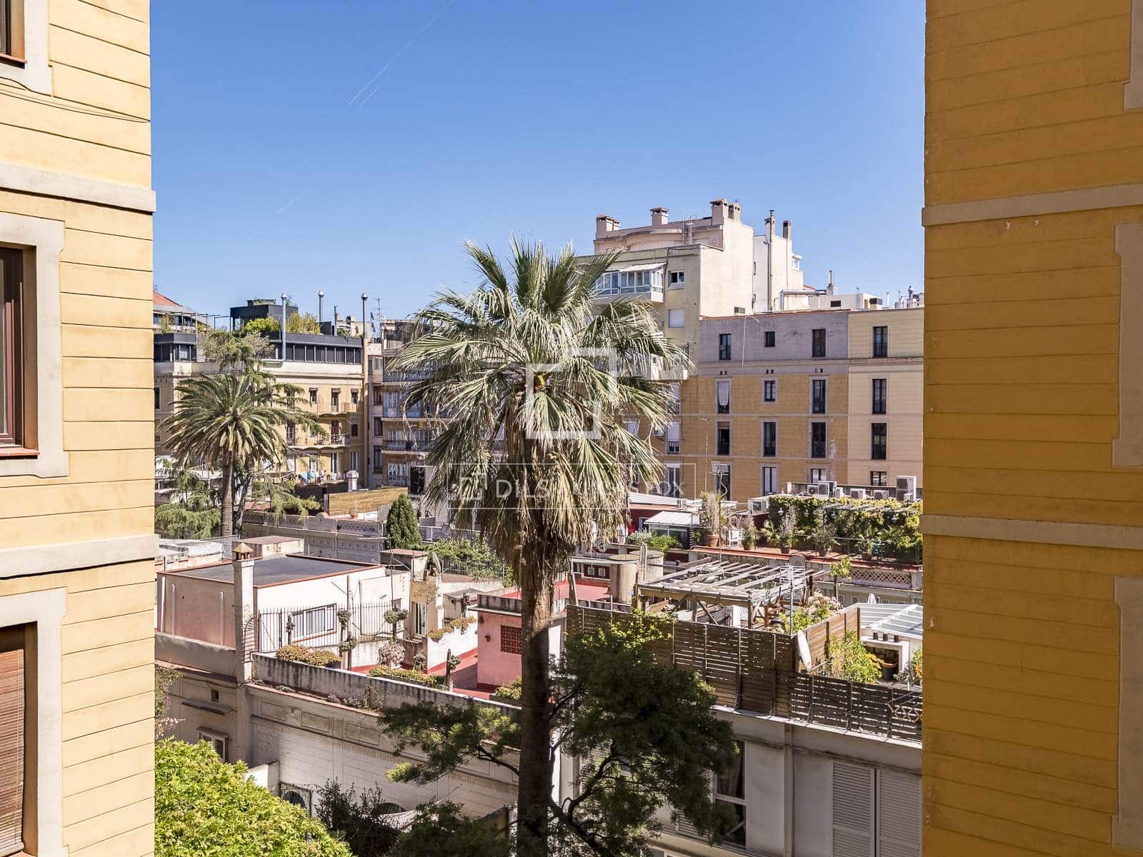 4 soveværelse Lejlighed til salg i Barcelona by - € 2.350.000 (Ref: 8676649)