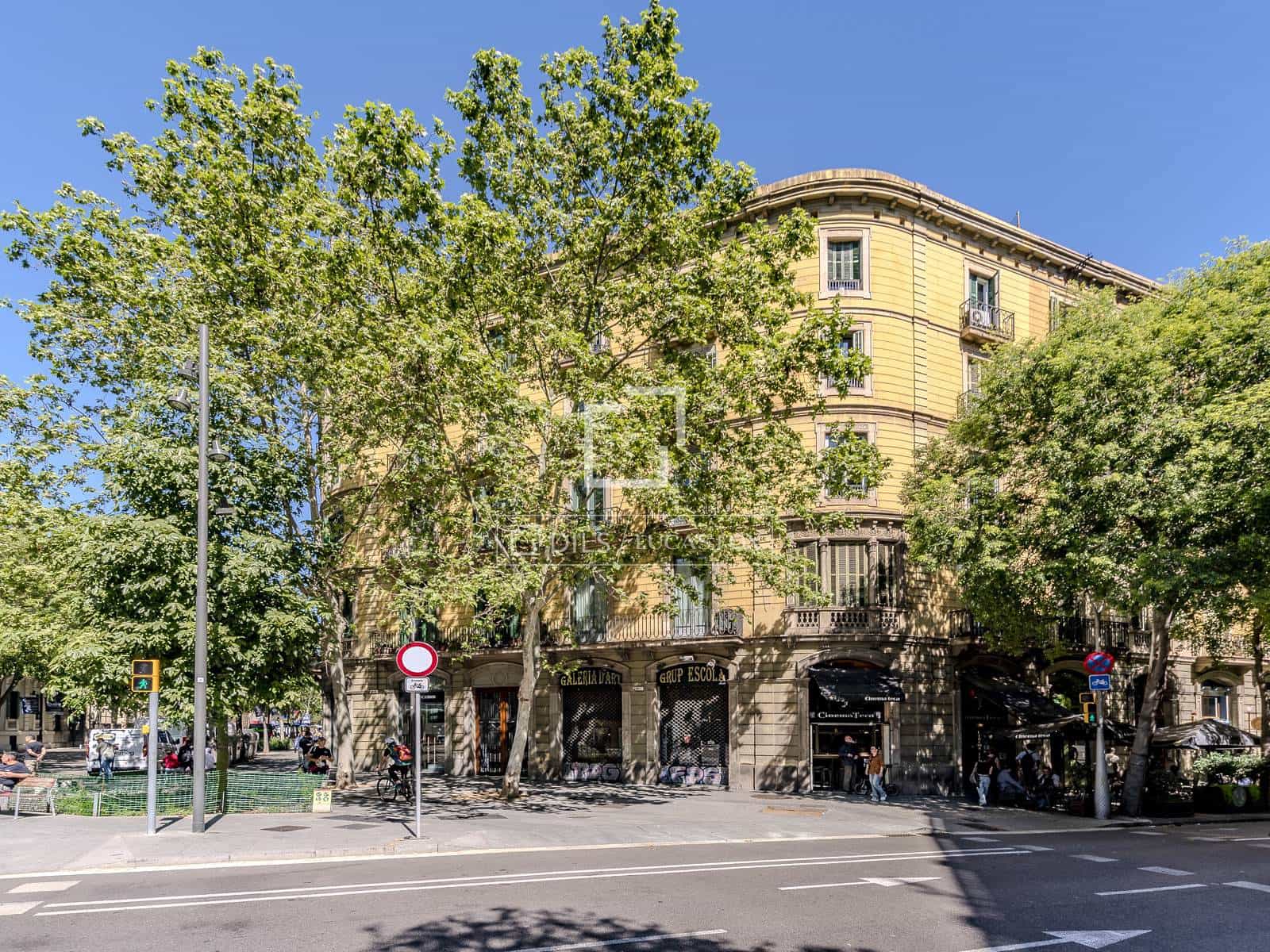 4 soveværelse Lejlighed til salg i Barcelona by - € 2.350.000 (Ref: 8676649)