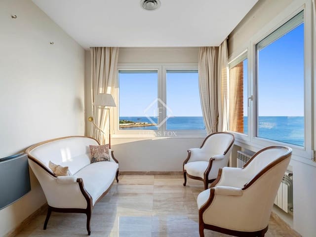 4 sypialnia Penthouse na sprzedaż w Miasto Tarragona z basenem garażem - 1 195 000 € (Ref: 8678954)