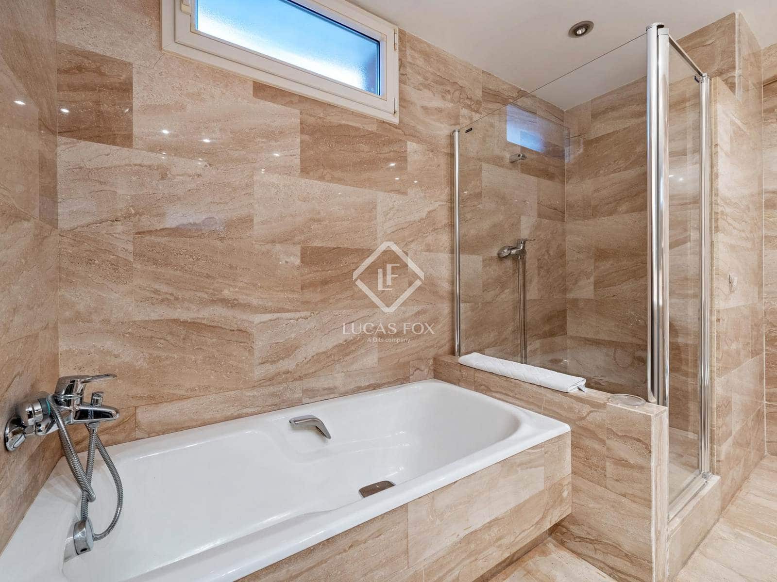 4 soveværelse Penthouse til salg i Tarragona by med swimmingpool garage - € 1.195.000 (Ref: 8678954)