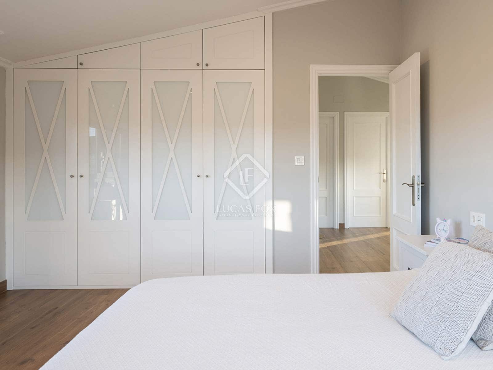 4 bedroom Villa for sale in Redondela with garage - € 545,000 (Ref: 8681037)