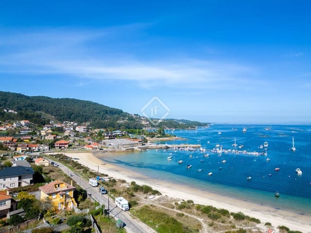 3 bedroom Villa for sale in Cangas - € 650,000 (Ref: 8681039)