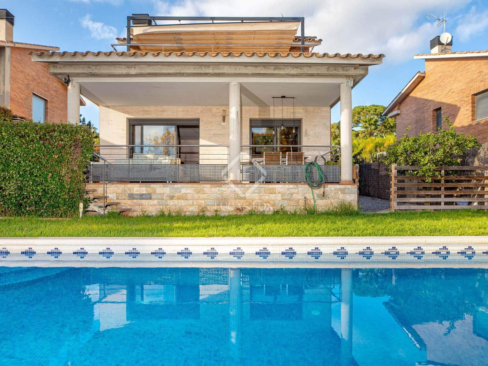 4 bedroom Villa for sale in Calonge i Sant Antoni with pool garage - € 895,000 (Ref: 8685306)