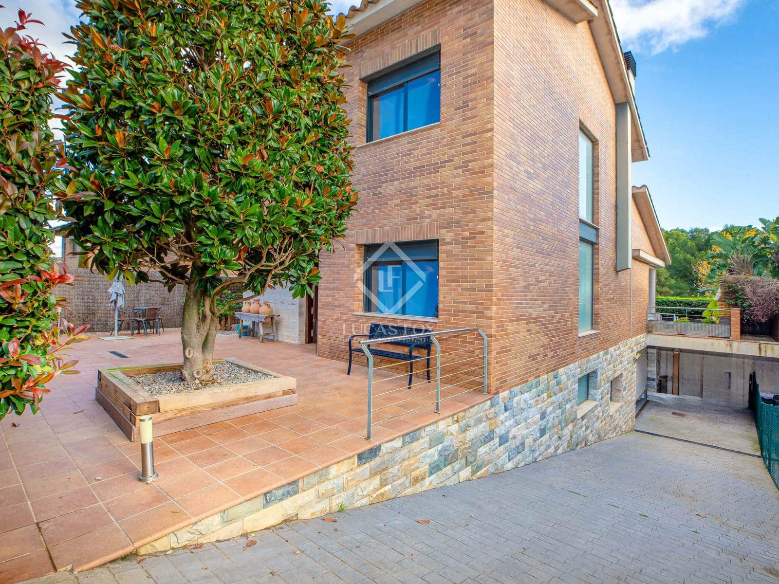 4 bedroom Villa for sale in Calonge i Sant Antoni with pool garage - € 895,000 (Ref: 8685306)
