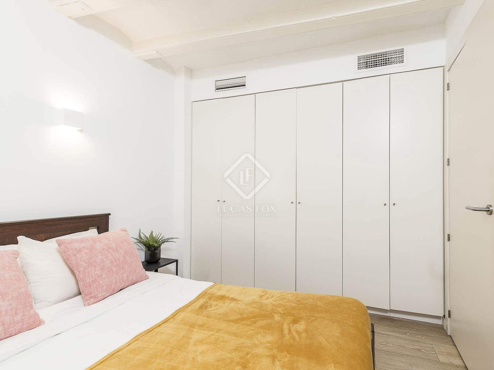 2 bedroom Apartment for sale in Barcelona city - € 485,000 (Ref: 8686525)