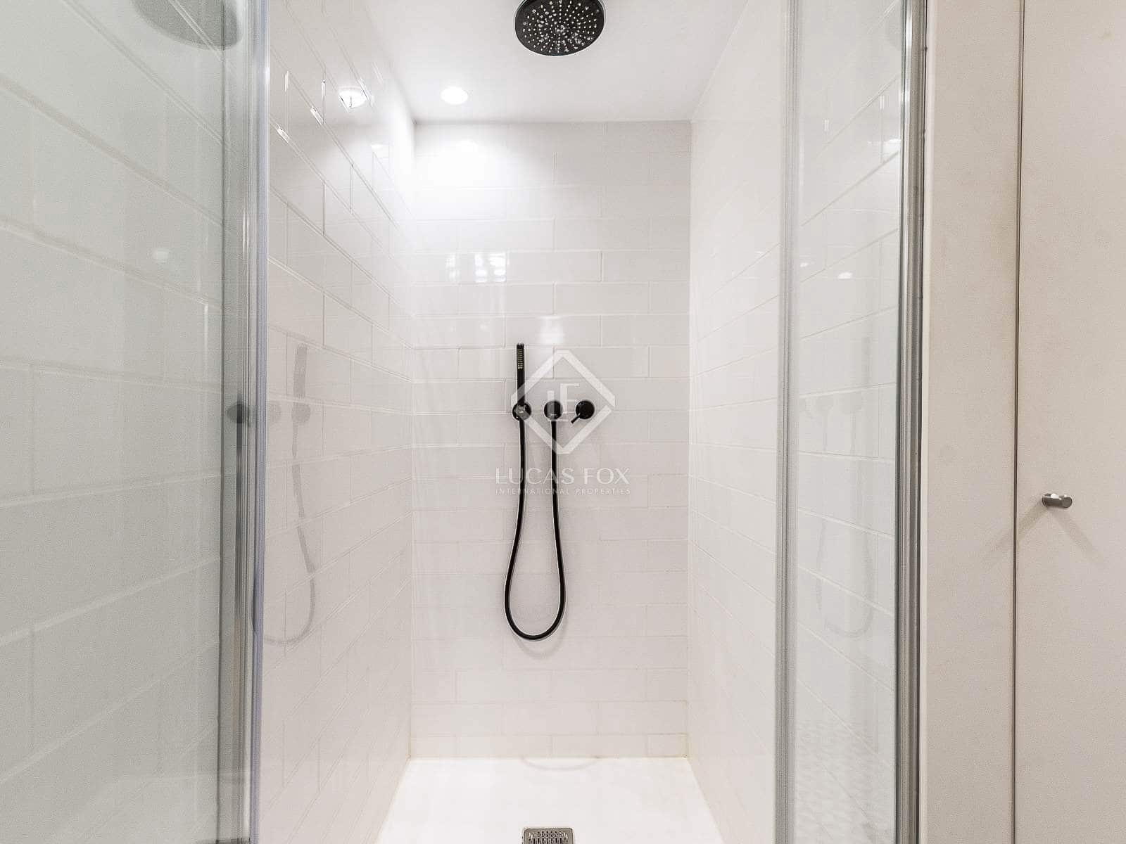 2 bedroom Apartment for sale in Barcelona city - € 485,000 (Ref: 8686525)