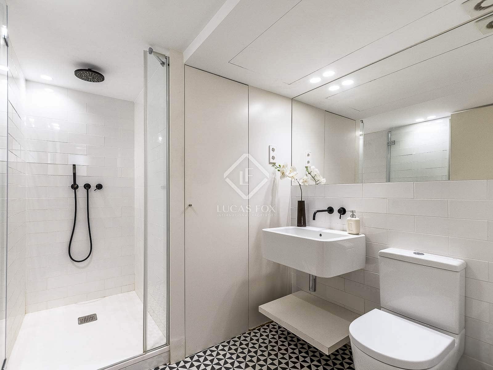 2 bedroom Apartment for sale in Barcelona city - € 485,000 (Ref: 8686525)