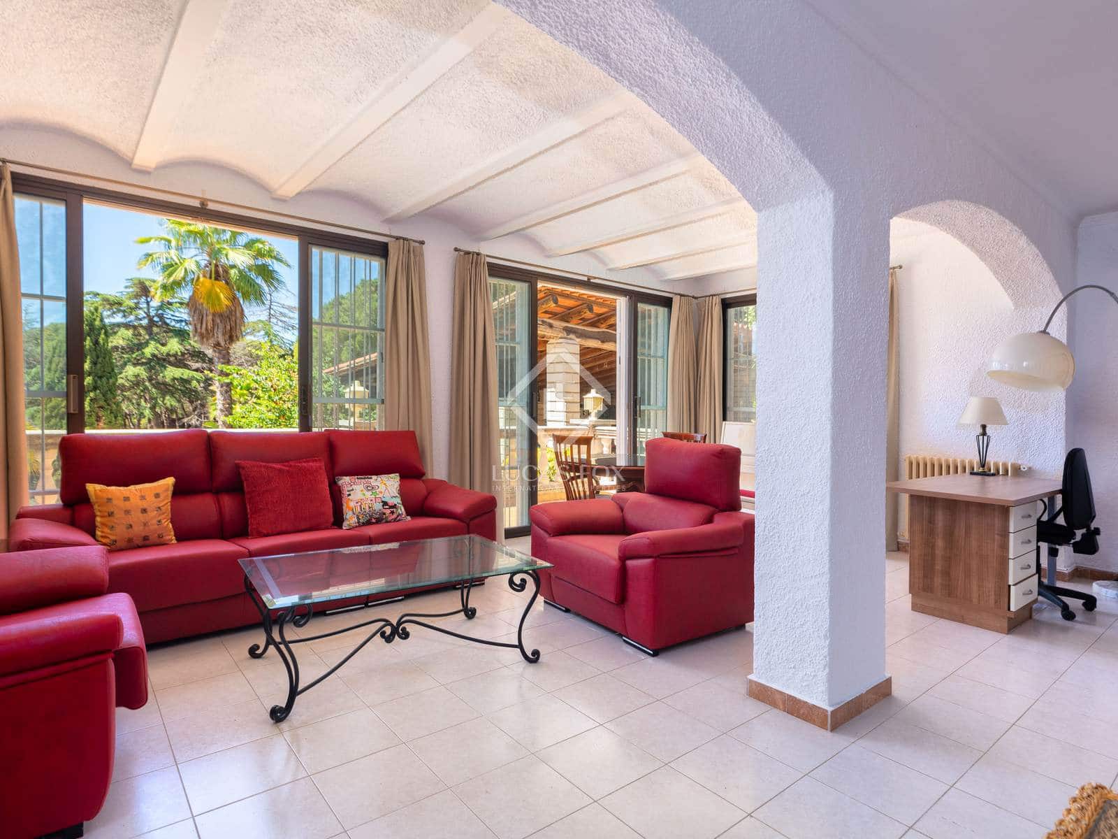 6 soveværelse Villa til salg i Lloret de Mar med swimmingpool garage - € 1.925.000 (Ref: 8686675)