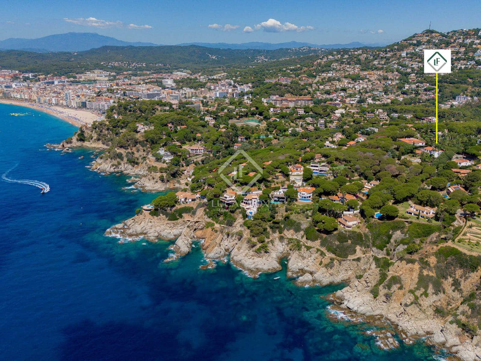 6 soveværelse Villa til salg i Lloret de Mar med swimmingpool garage - € 1.925.000 (Ref: 8686675)