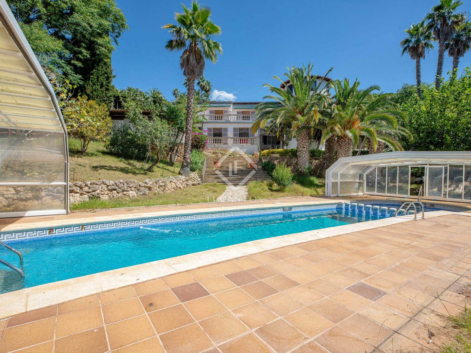 6 soveværelse Villa til salg i Lloret de Mar med swimmingpool garage - € 1.925.000 (Ref: 8686675)