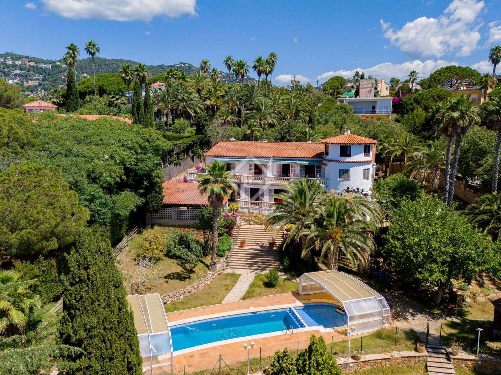 6 soveværelse Villa til salg i Lloret de Mar med swimmingpool garage - € 1.925.000 (Ref: 8686675)