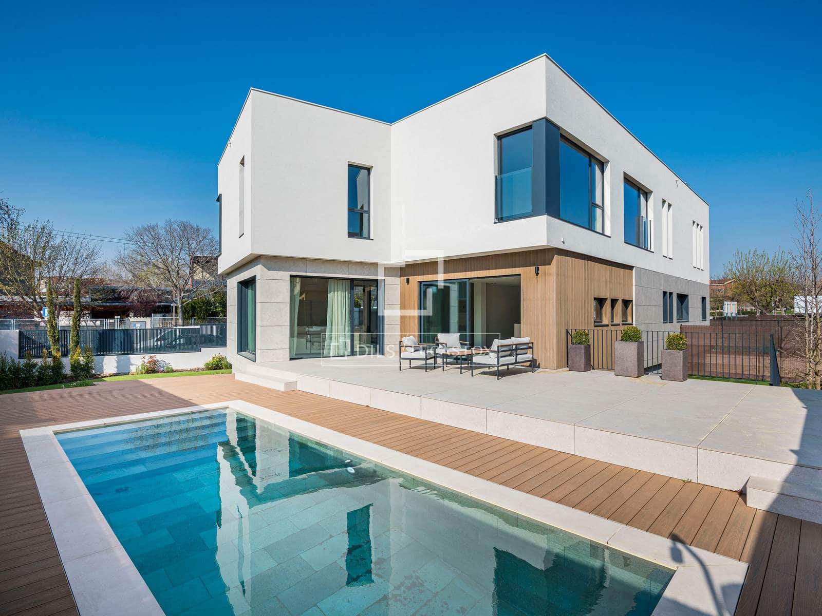 6 soverom Villa til salgs i Sant Cugat del Valles med svømmebasseng garasje - € 2 387 000 (Ref: 8687018)