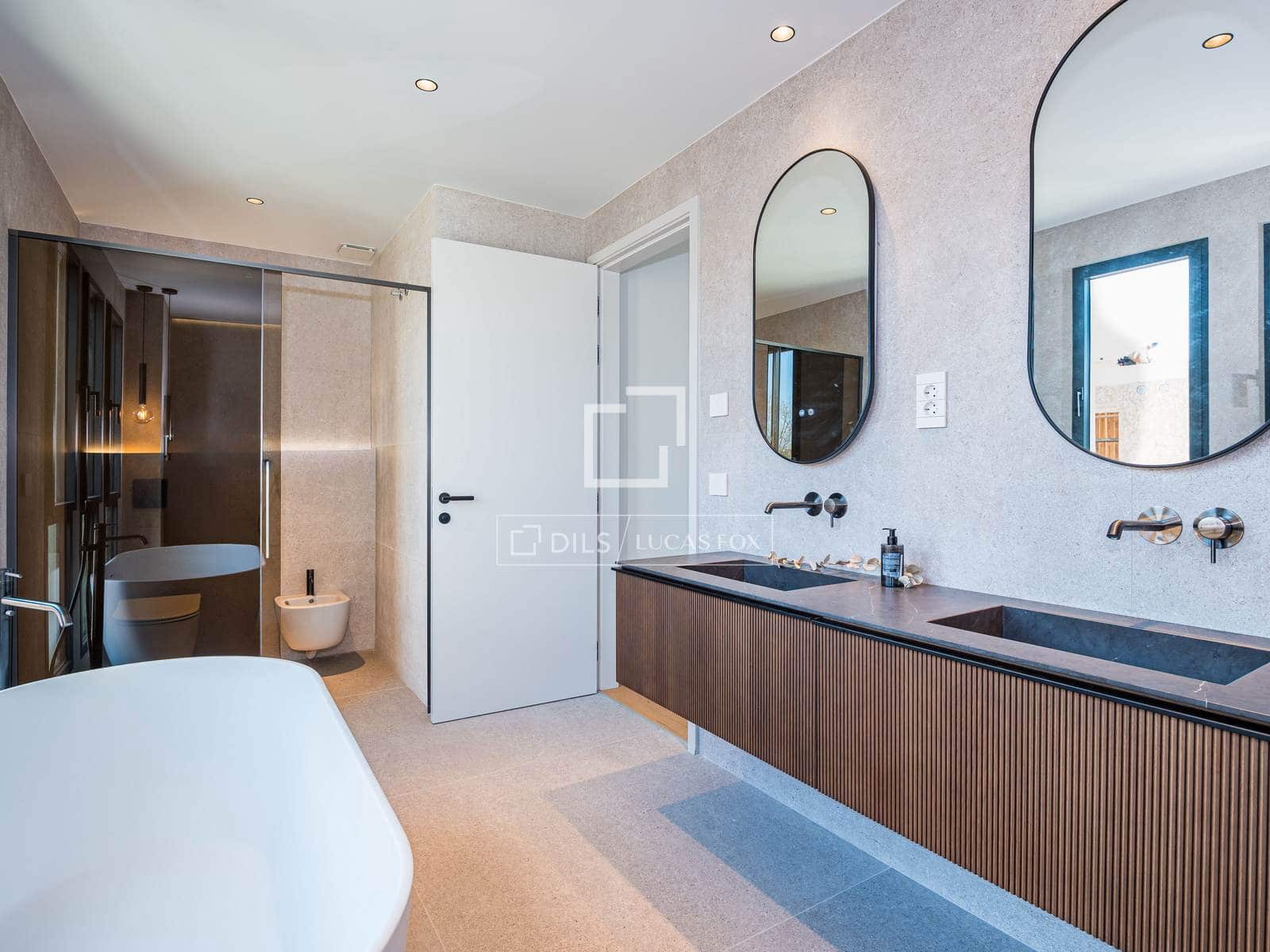 6 soverom Villa til salgs i Sant Cugat del Valles med svømmebasseng garasje - € 2 387 000 (Ref: 8687018)