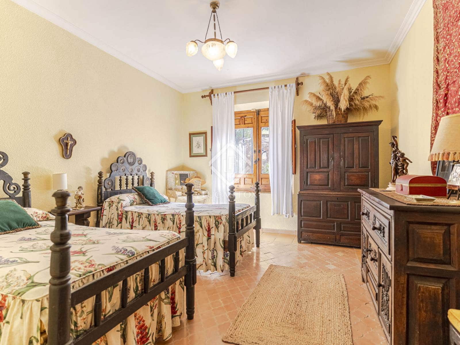 9 soveværelse Finca/Landehus til salg i Motril med swimmingpool garage - € 2.350.000 (Ref: 8688068)