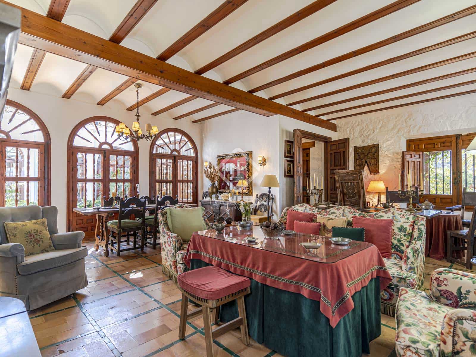 9 soveværelse Finca/Landehus til salg i Motril med swimmingpool garage - € 2.350.000 (Ref: 8688068)