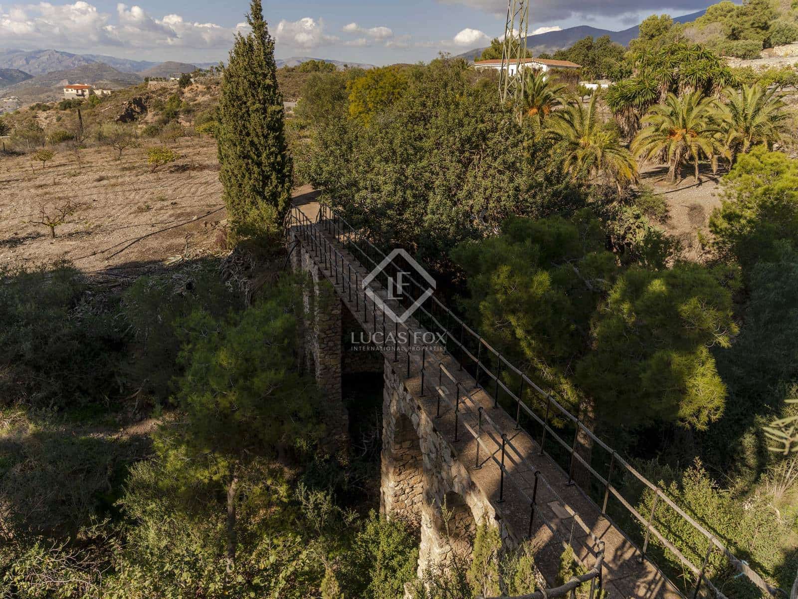 9 soveværelse Finca/Landehus til salg i Motril med swimmingpool garage - € 2.350.000 (Ref: 8688068)