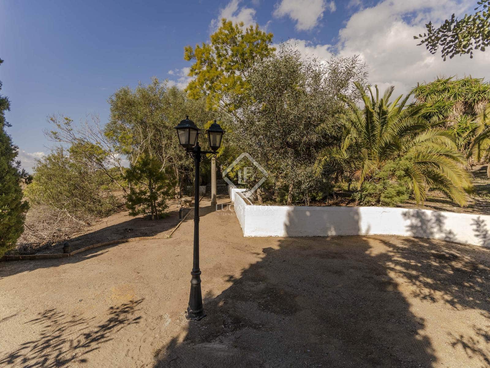 9 soveværelse Finca/Landehus til salg i Motril med swimmingpool garage - € 2.350.000 (Ref: 8688068)
