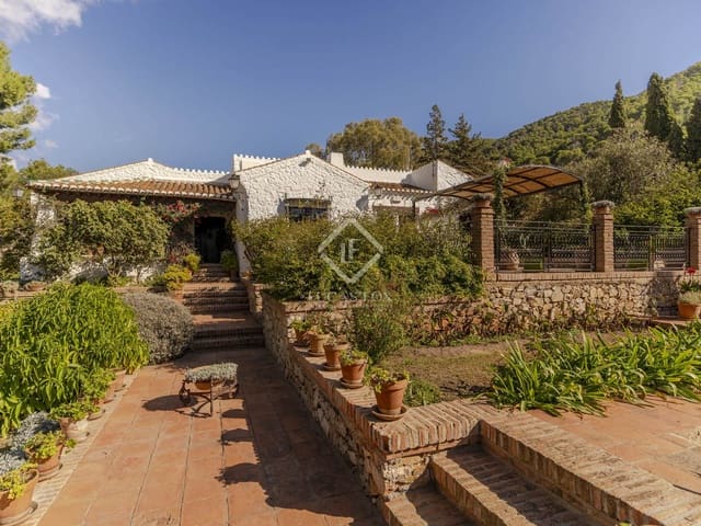 9 soverom Finca/Herregård til salgs i Motril med svømmebasseng garasje - € 2 350 000 (Ref: 8688068)