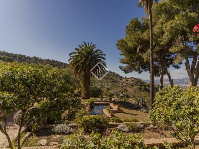 9 soverom Finca/Herregård til salgs i Motril med svømmebasseng garasje - € 2 350 000 (Ref: 8688068)