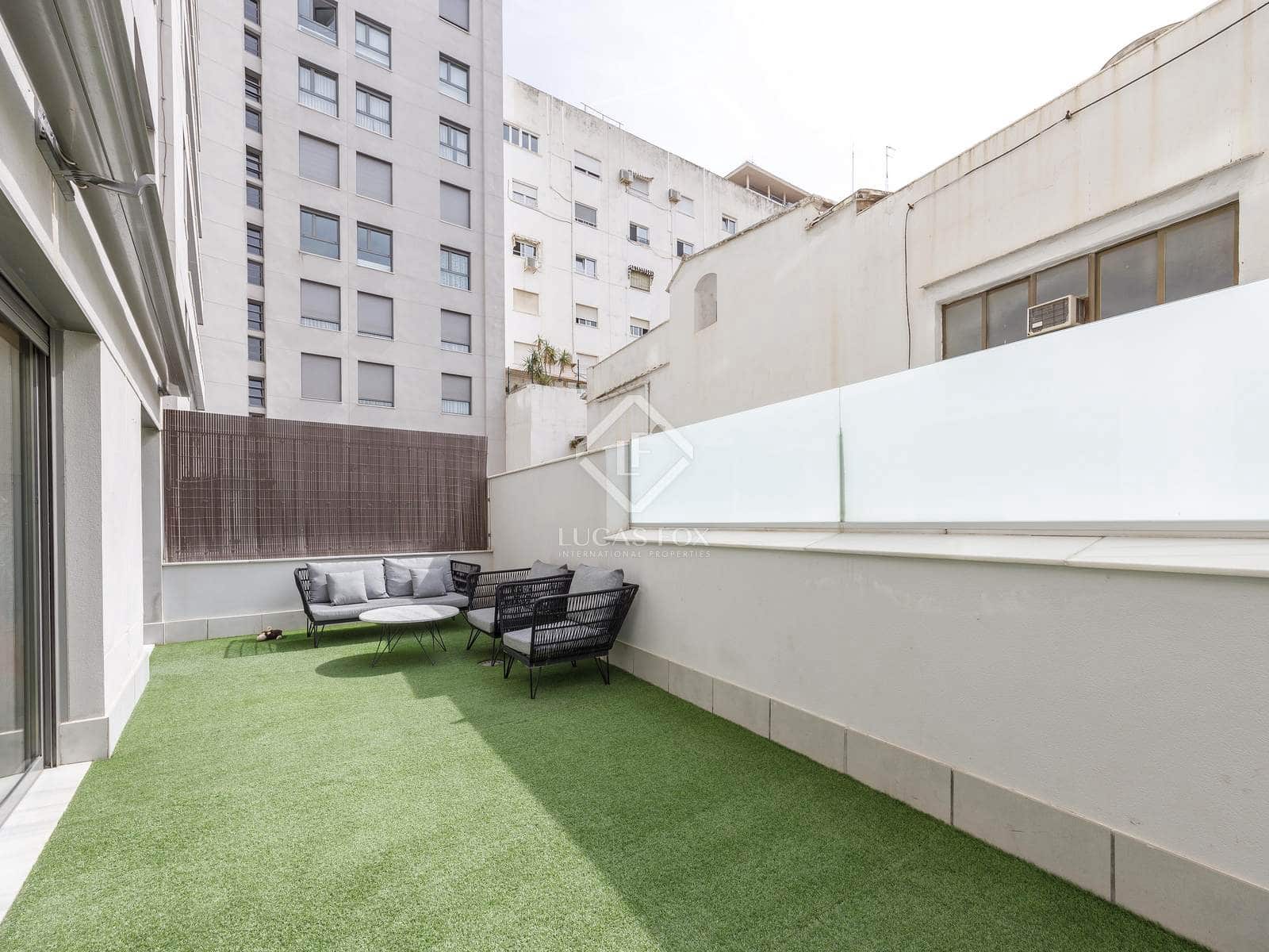 3 sovrum Lägenhet att hyra i Valencia stad - 3 500 € (Ref: 8688295)