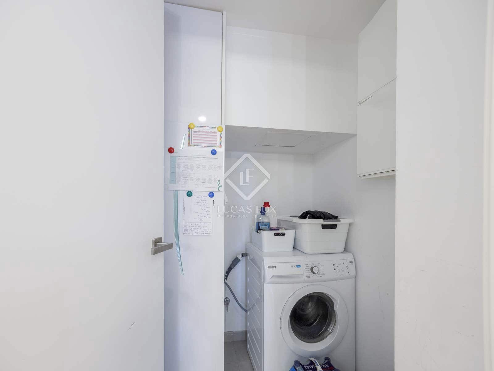 3 sovrum Lägenhet att hyra i Valencia stad - 3 500 € (Ref: 8688295)