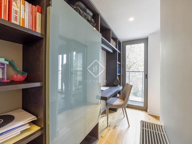3 sovrum Lägenhet att hyra i Valencia stad - 3 500 € (Ref: 8688295)