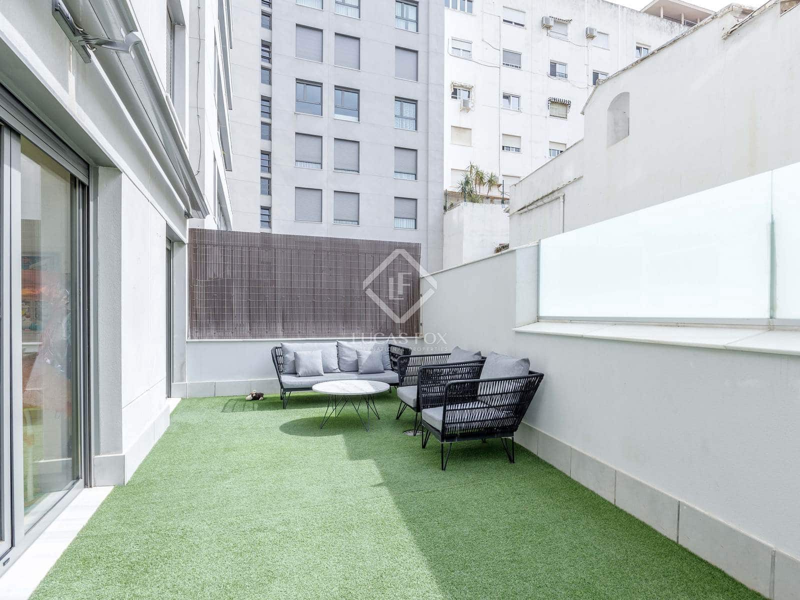 3 sovrum Lägenhet att hyra i Valencia stad - 3 500 € (Ref: 8688295)
