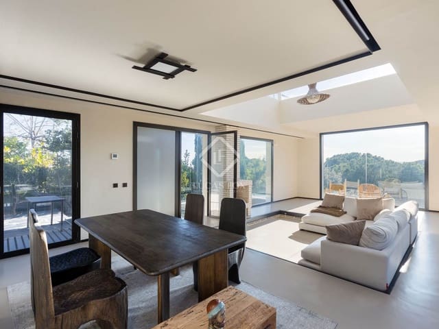 4 makuuhuone Huvila myytävänä paikassa Premià de Dalt mukana uima-altaan 
autotalli - 1 680 000 € (Ref: 8688310)