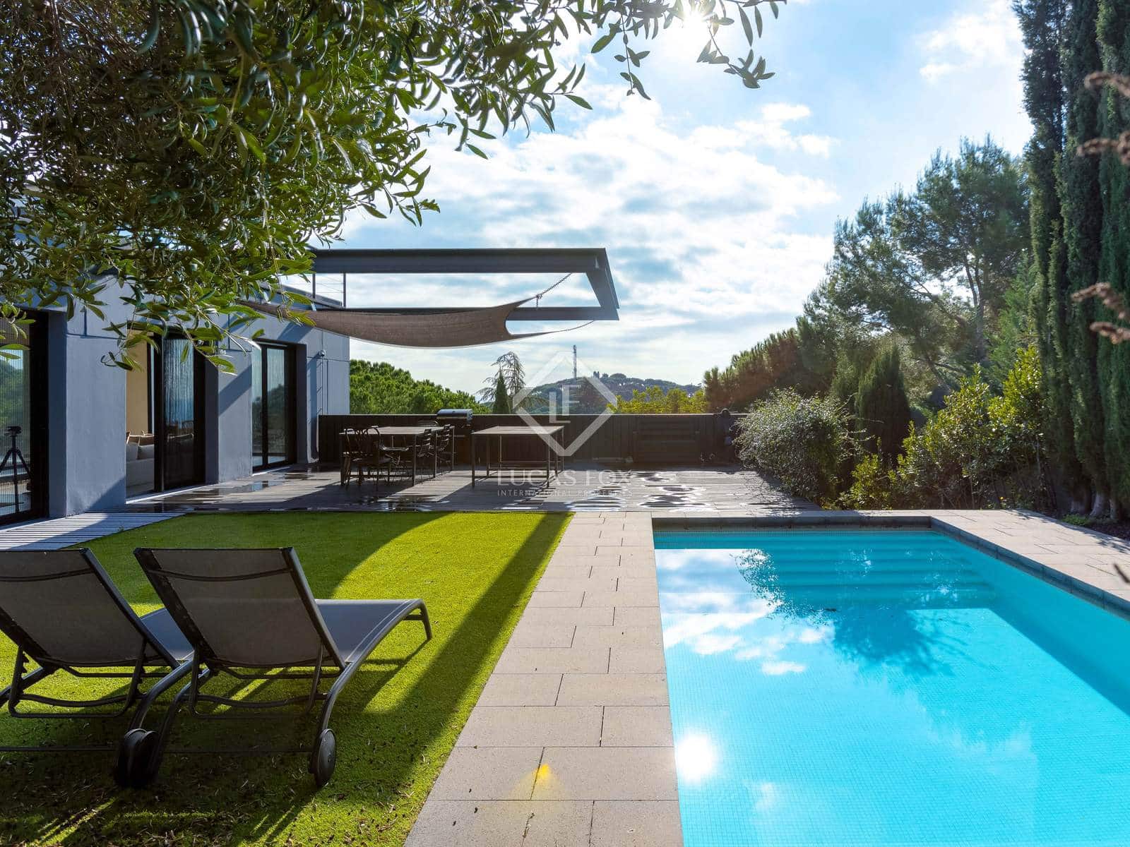 4 soveværelse Villa til salg i Premia de Dalt med swimmingpool garage - € 1.680.000 (Ref: 8688310)