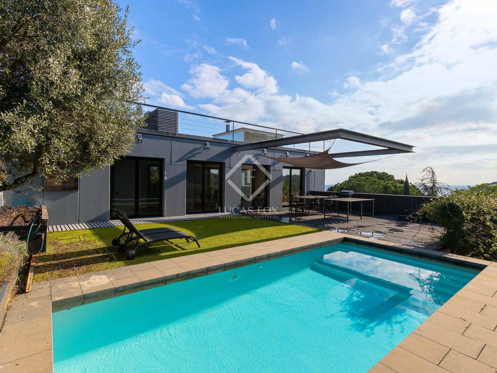 4 soveværelse Villa til salg i Premia de Dalt med swimmingpool garage - € 1.680.000 (Ref: 8688310)