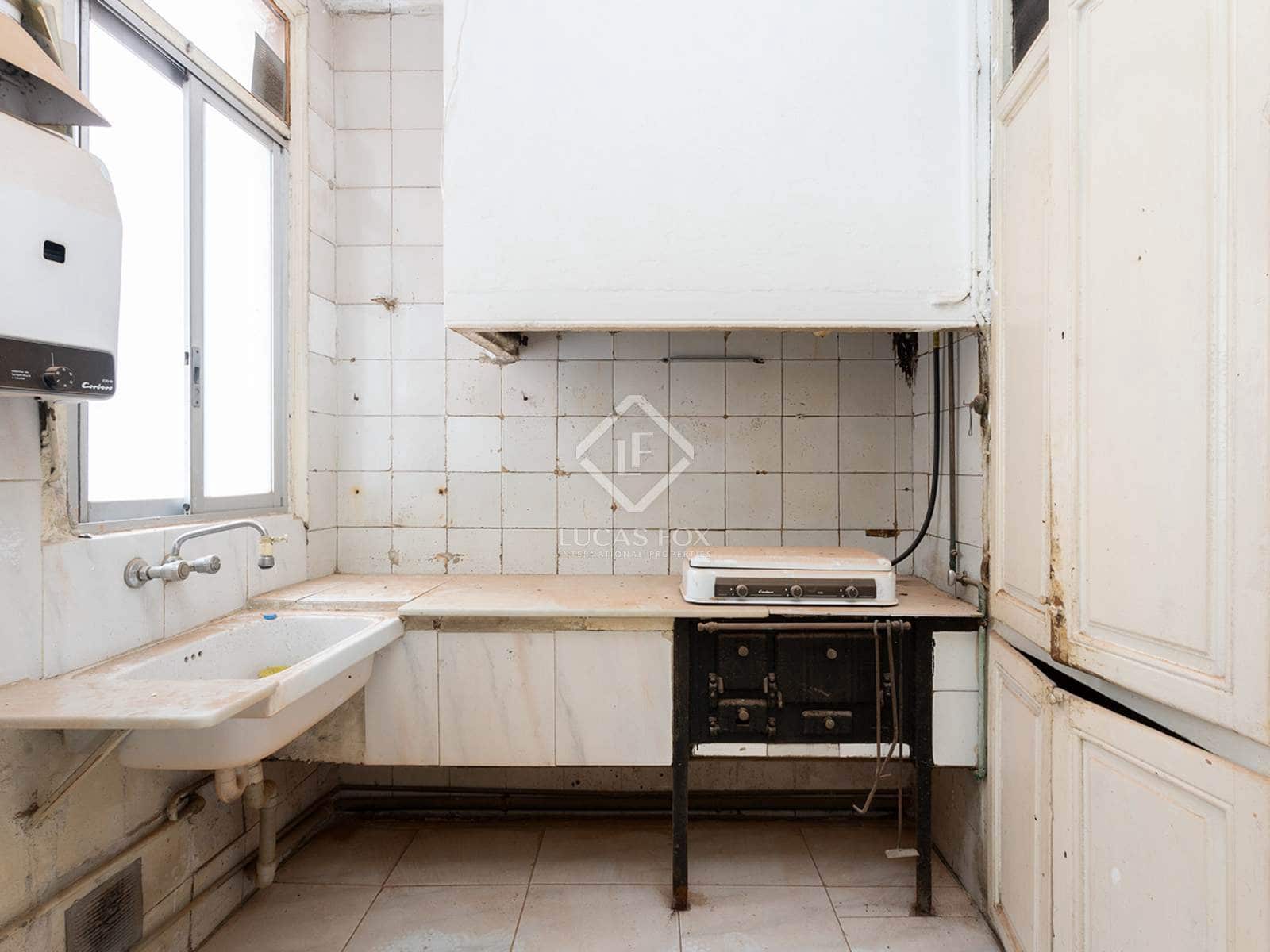 3 slaapkamer Appartement te koop in Barcelona stad - € 850.000 (Ref: 8688653)