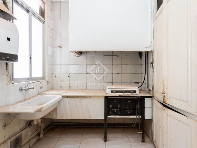 3 slaapkamer Appartement te koop in Barcelona stad - € 850.000 (Ref: 8688653)