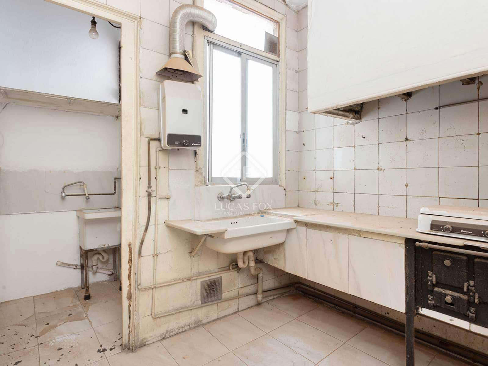 3 slaapkamer Appartement te koop in Barcelona stad - € 850.000 (Ref: 8688653)