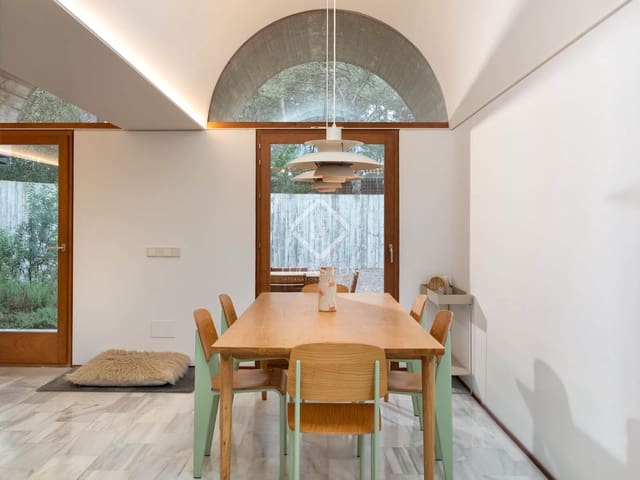 3 bedroom Villa for sale in L'Escala with garage - € 1,150,000 (Ref: 8690139)