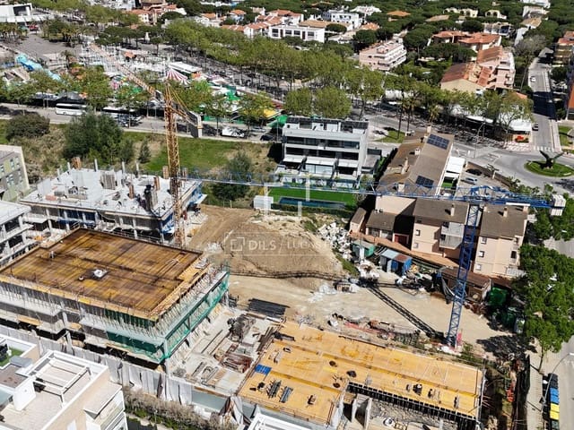 3 makuuhuone Huoneisto myytävänä paikassa Platja d'Aro, Castell-Platja d'Aro mukana uima-altaan - 465 000 € (Ref: 8690143)