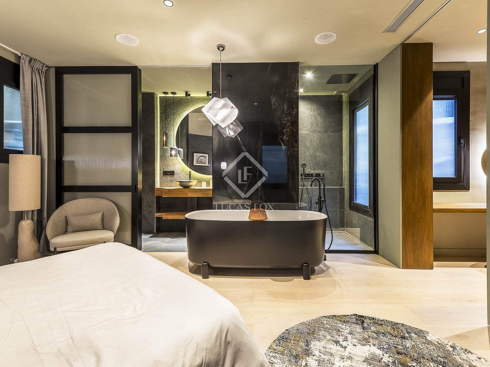 3 bedroom Apartment for rent in Barcelona city - € 5,623 (Ref: 8690145)