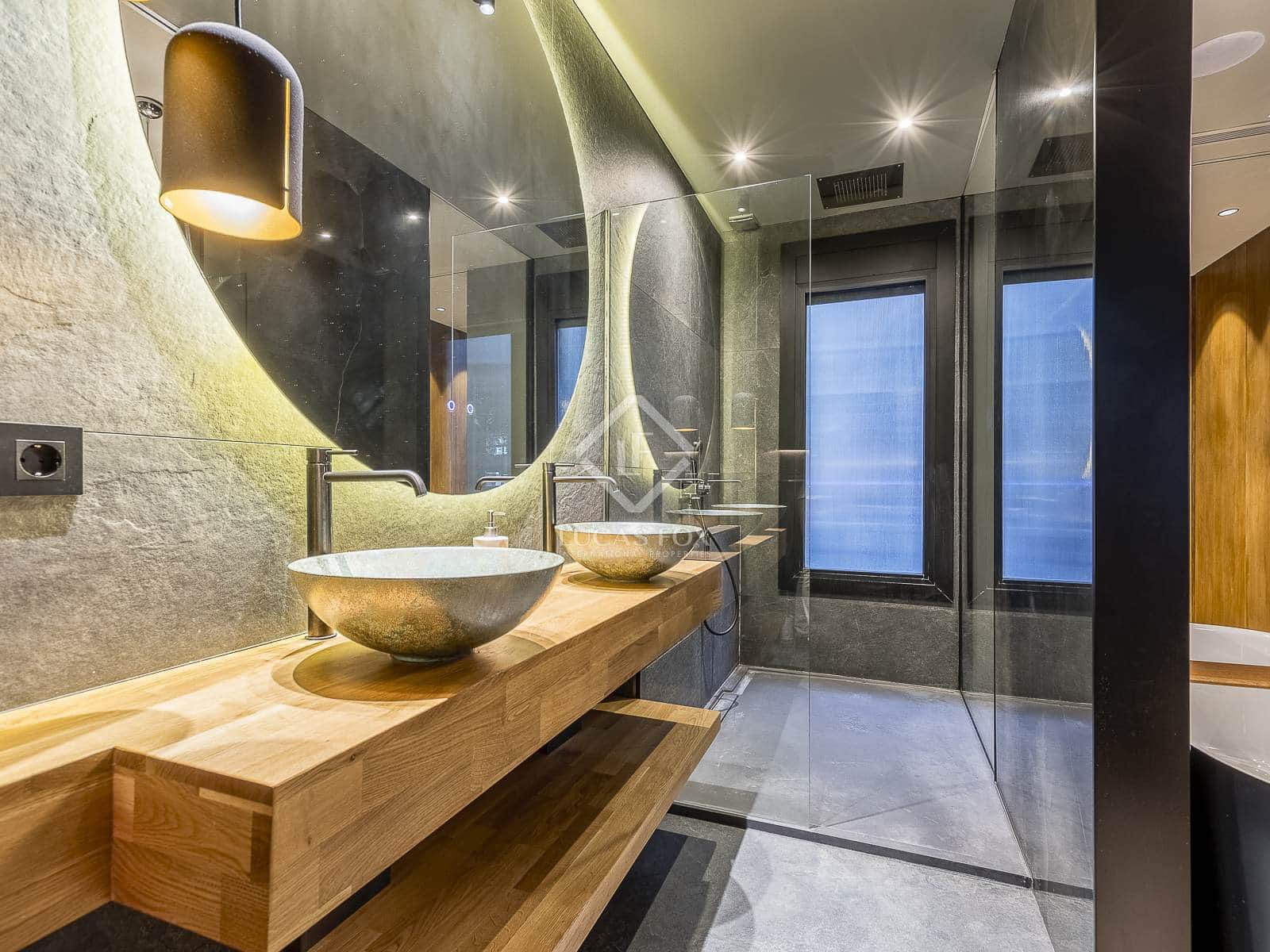 3 bedroom Apartment for rent in Barcelona city - € 5,623 (Ref: 8690145)