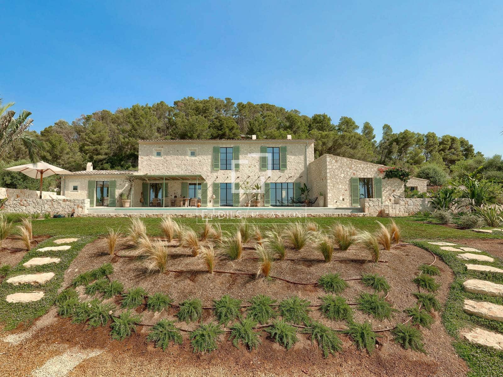 5 bedroom Villa for sale in Montuiri with pool garage - € 5,490,000 (Ref: 8690150)