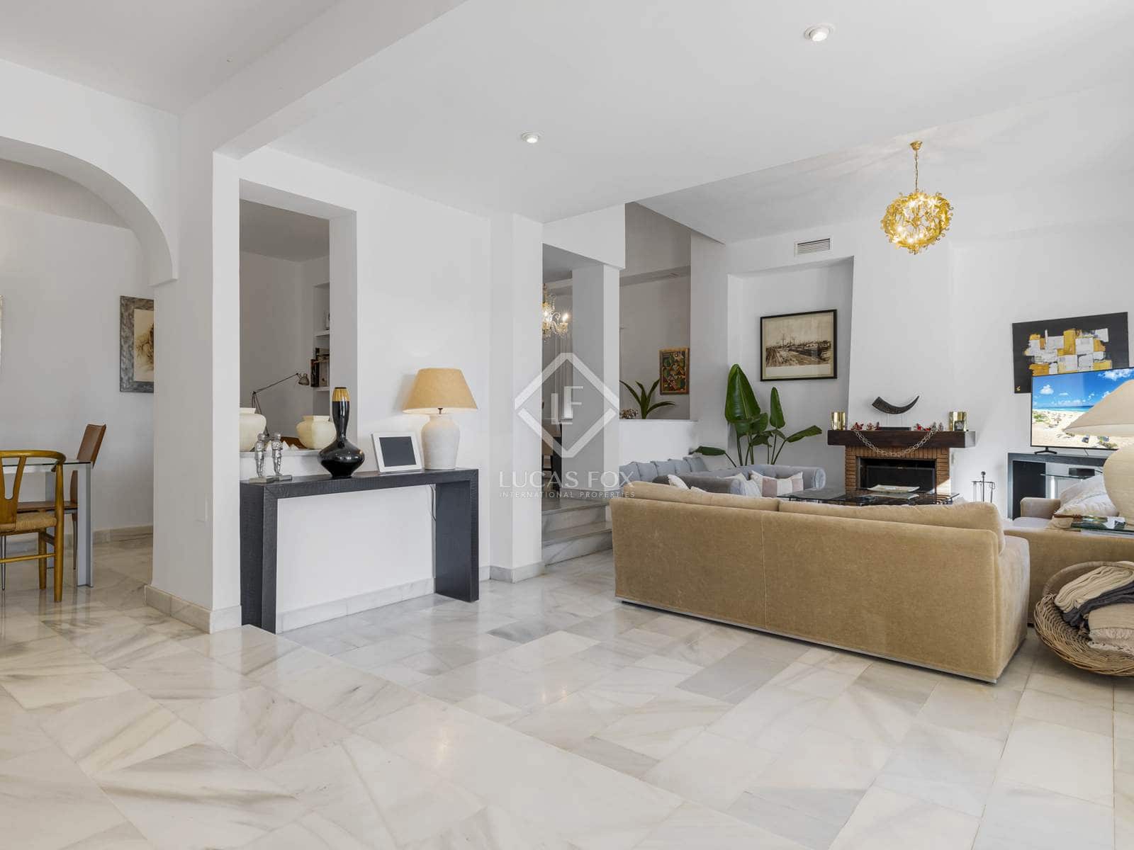 5 soverom Villa til salgs i Sotogrande med svømmebasseng garasje - € 1 495 000 (Ref: 8690690)