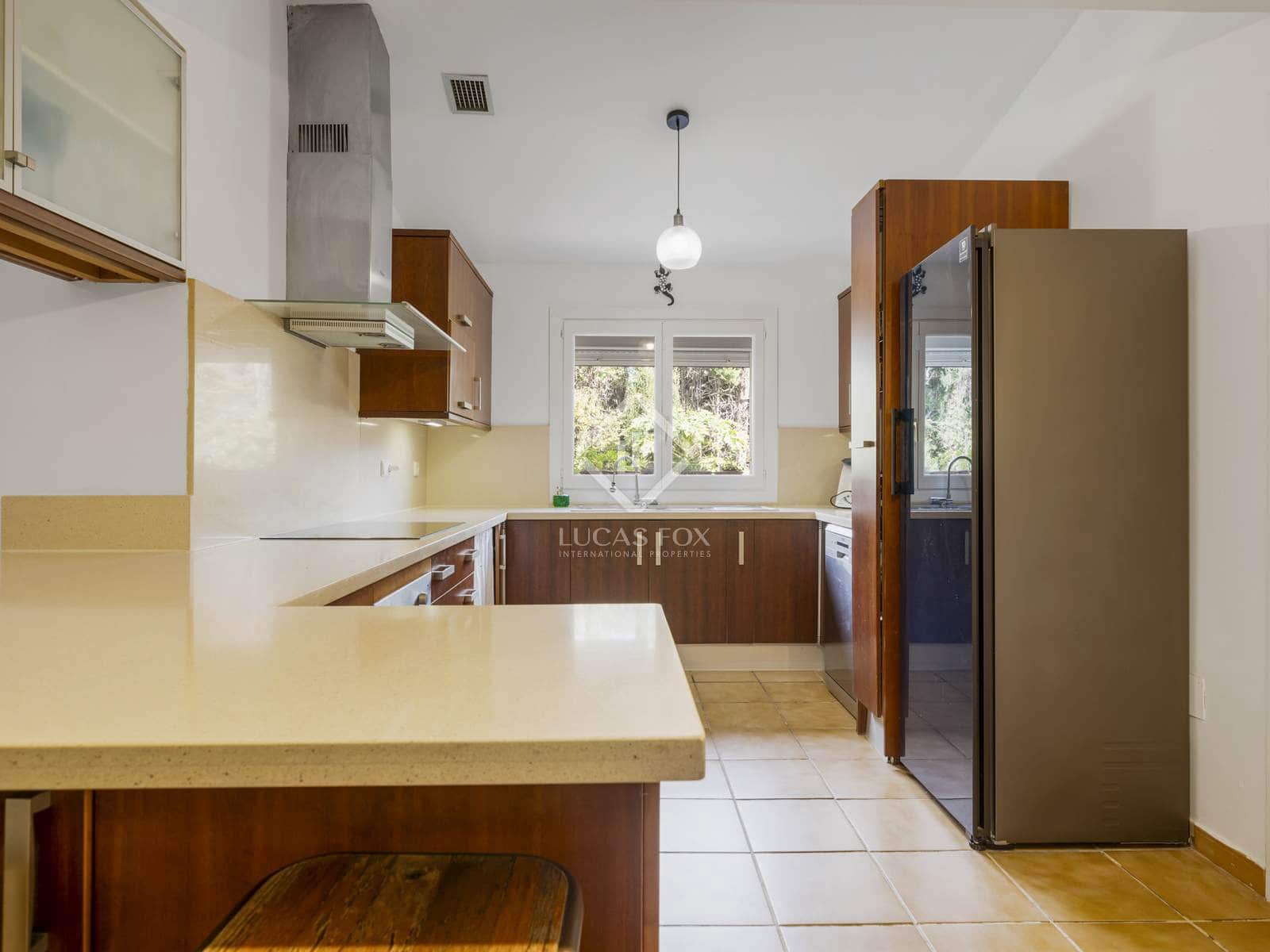 5 soverom Villa til salgs i Sotogrande med svømmebasseng garasje - € 1 495 000 (Ref: 8690690)