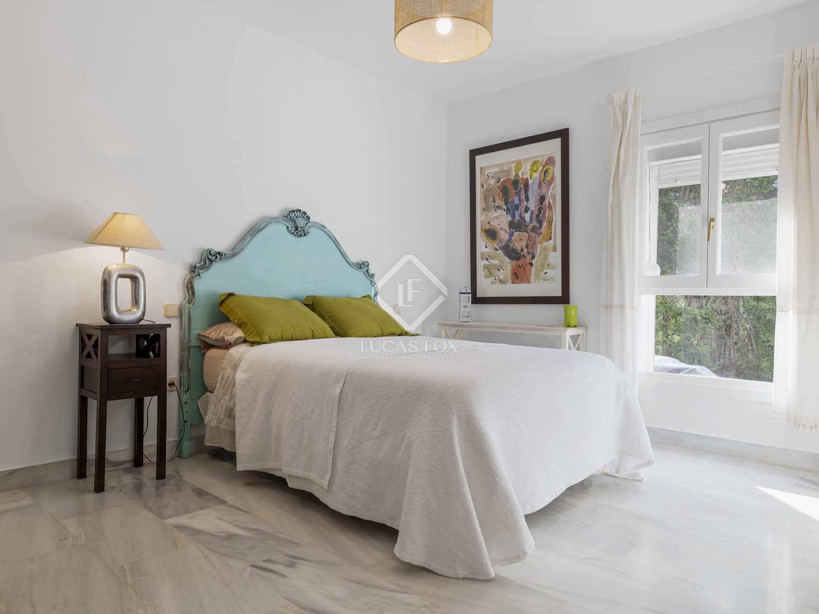 5 soverom Villa til salgs i Sotogrande med svømmebasseng garasje - € 1 495 000 (Ref: 8690690)