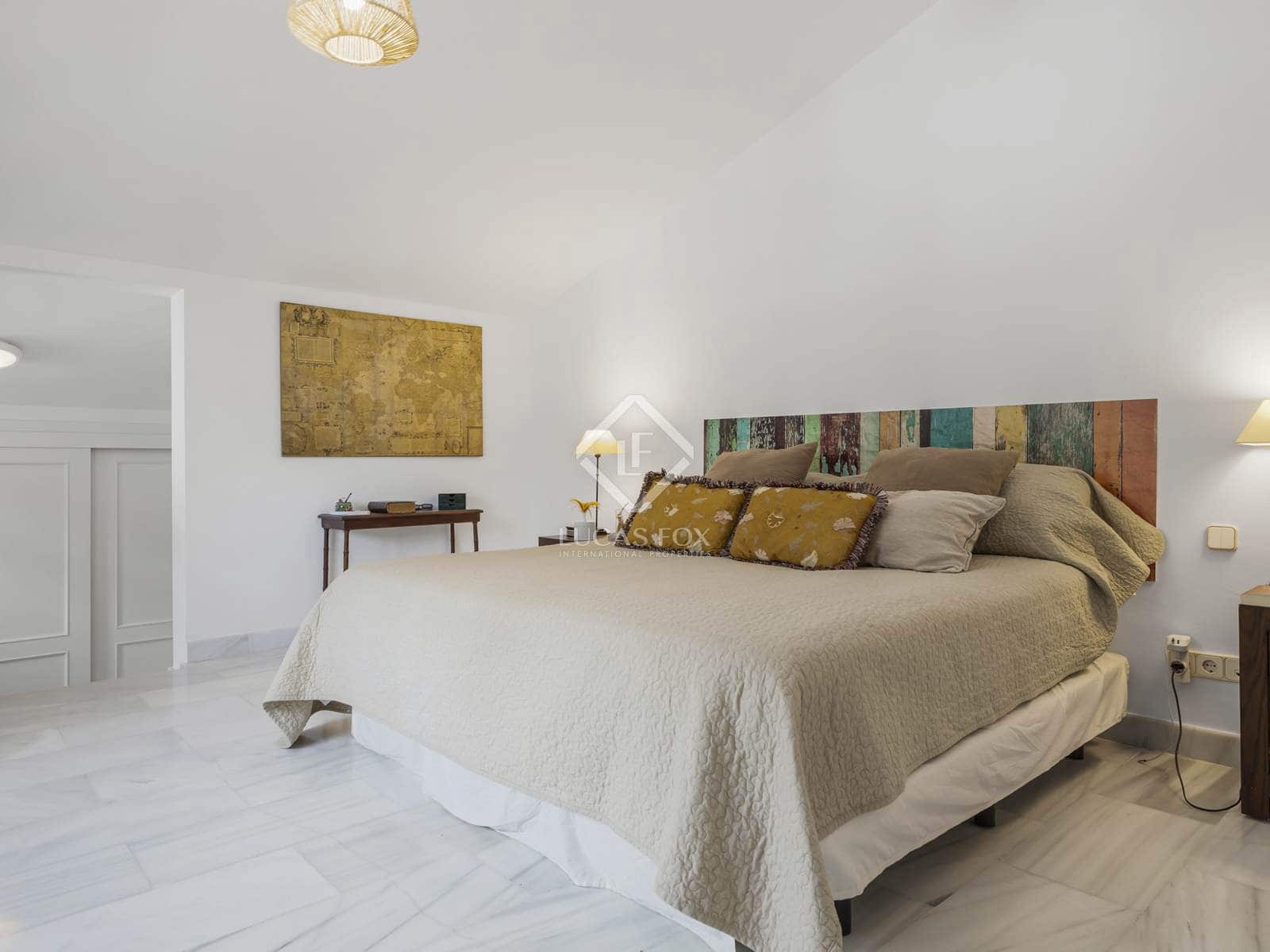 5 soverom Villa til salgs i Sotogrande med svømmebasseng garasje - € 1 495 000 (Ref: 8690690)