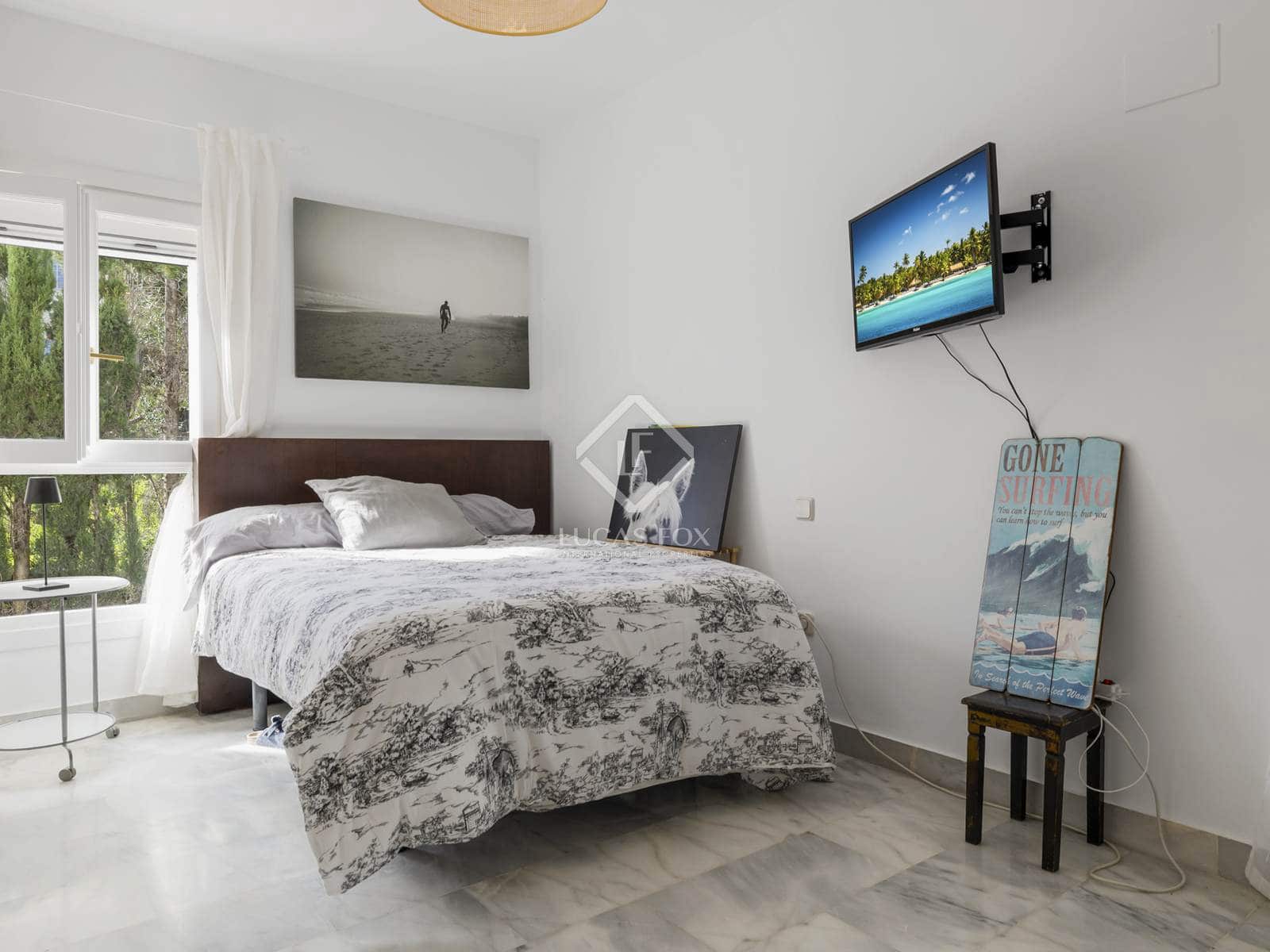 5 soverom Villa til salgs i Sotogrande med svømmebasseng garasje - € 1 495 000 (Ref: 8690690)