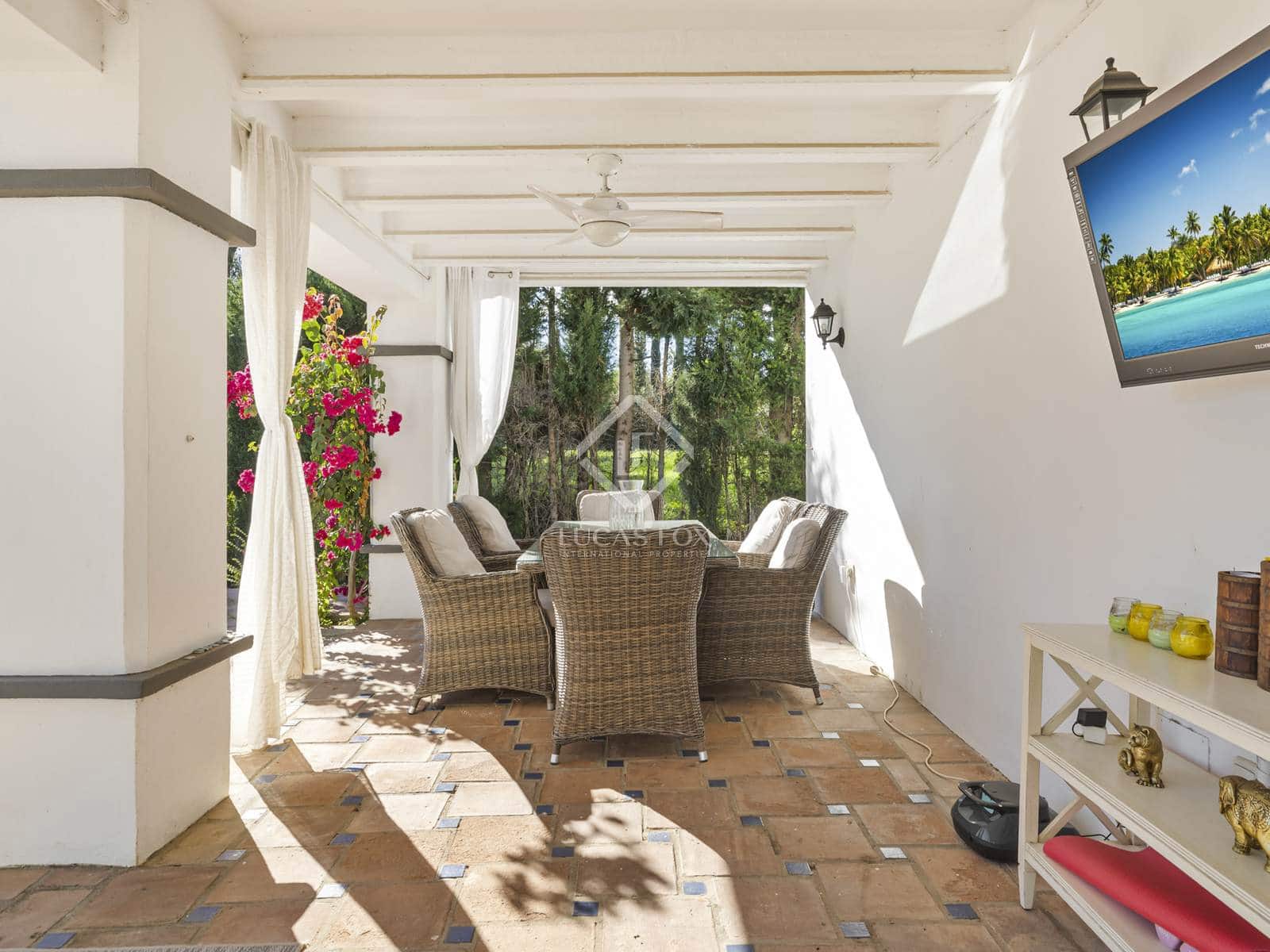 5 soverom Villa til salgs i Sotogrande med svømmebasseng garasje - € 1 495 000 (Ref: 8690690)