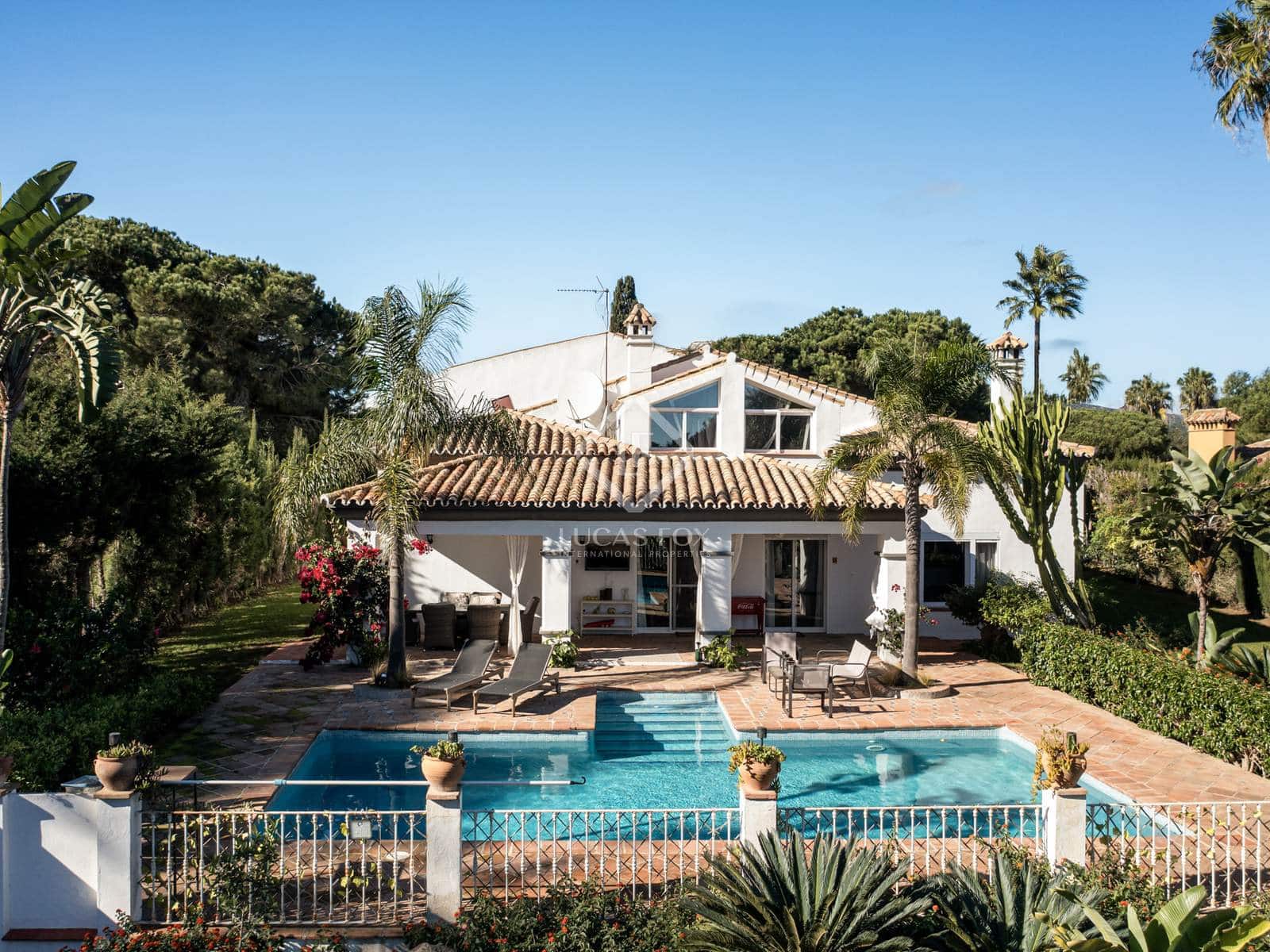 5 soverom Villa til salgs i Sotogrande med svømmebasseng garasje - € 1 495 000 (Ref: 8690690)