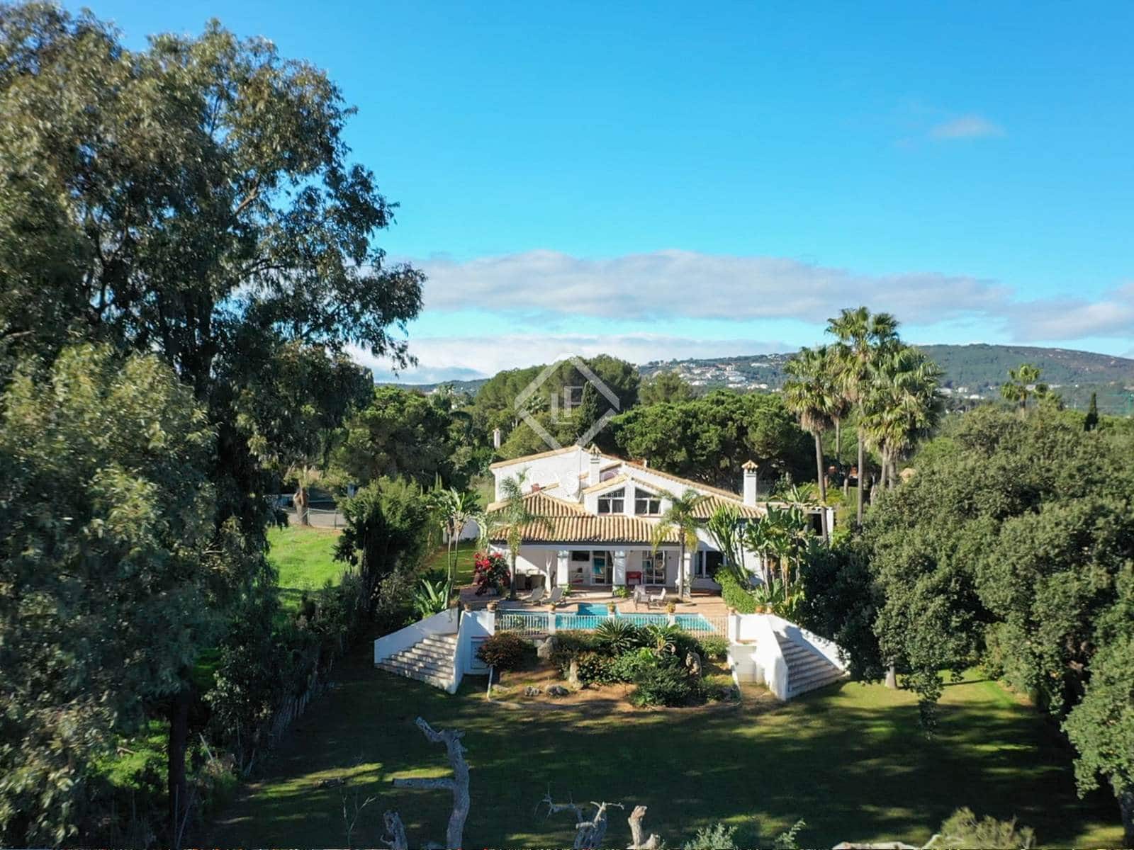 5 soverom Villa til salgs i Sotogrande med svømmebasseng garasje - € 1 495 000 (Ref: 8690690)