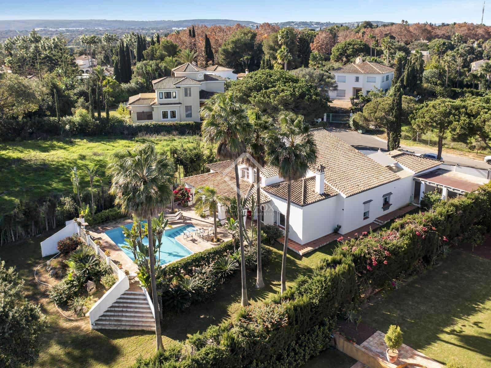 5 soverom Villa til salgs i Sotogrande med svømmebasseng garasje - € 1 495 000 (Ref: 8690690)